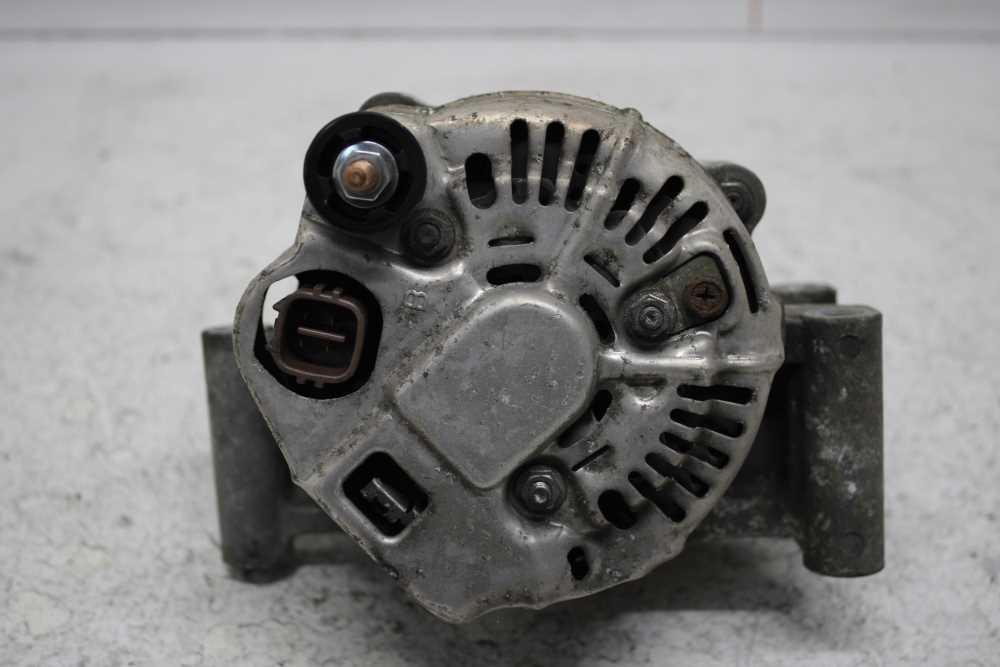 ALTERNATEUR SUZUKI 90A - Vue 3